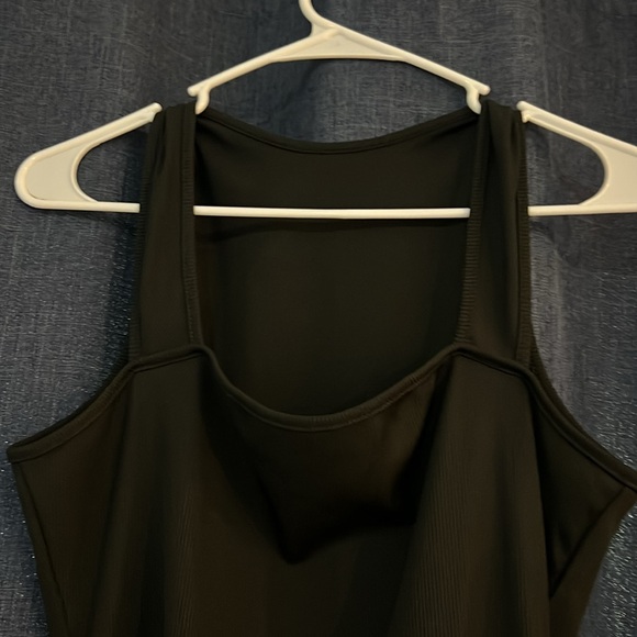 Women’s bodysuit size Large - Picture 4 of 9